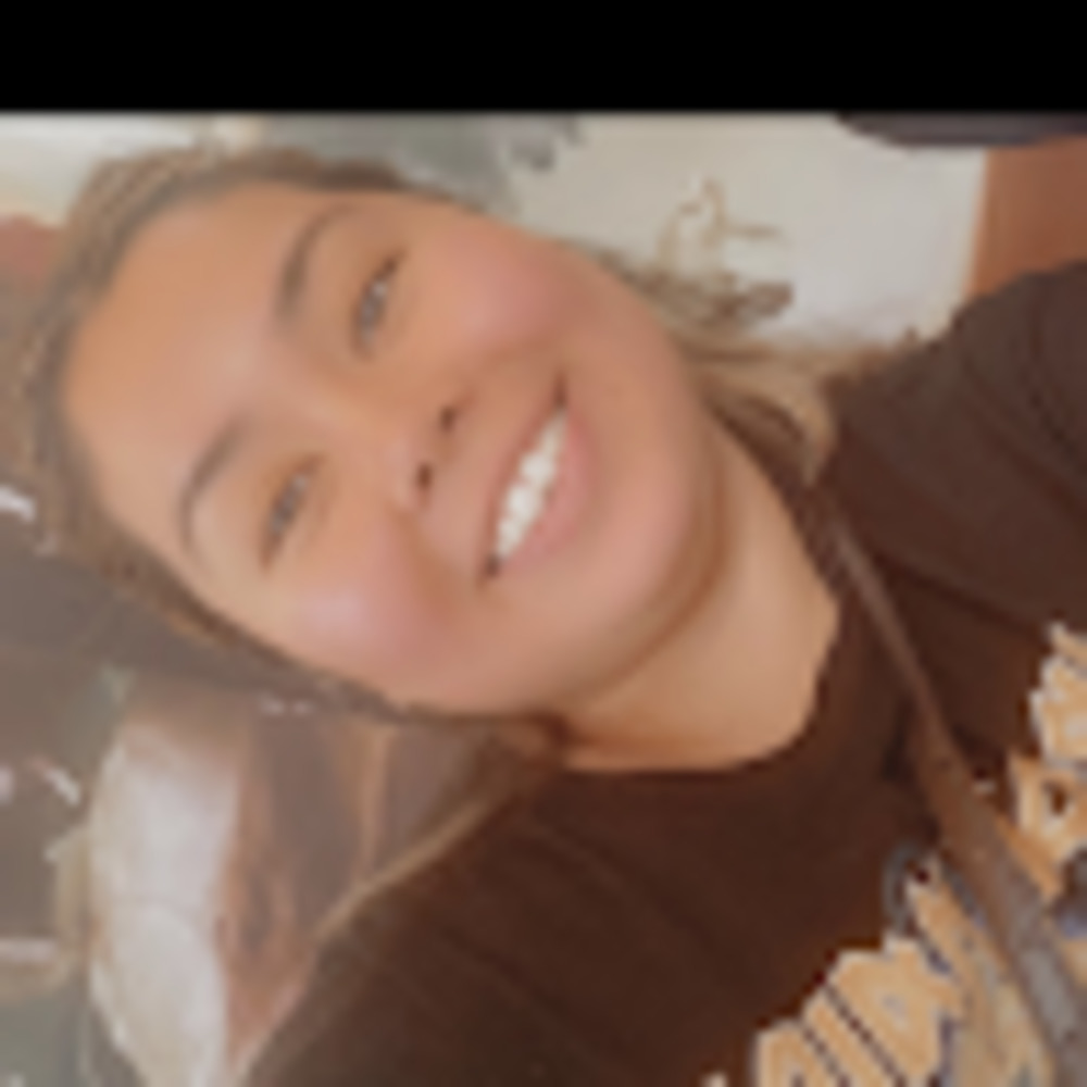 Meet your Posher, Mayra